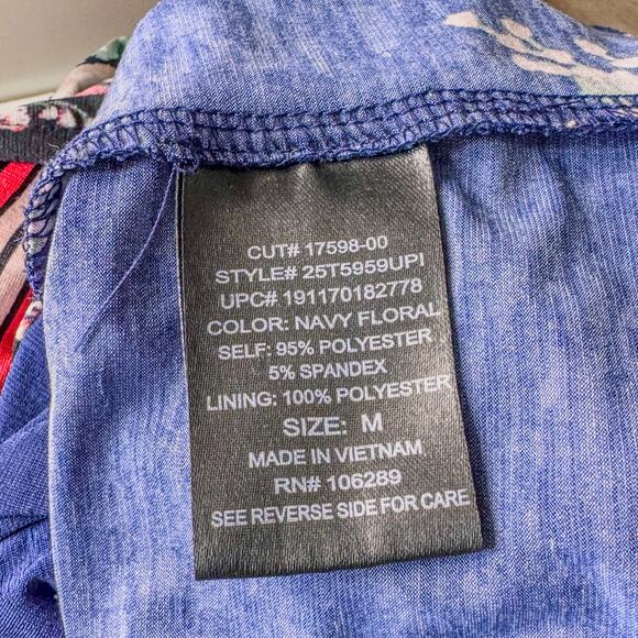 Three Pink Hearts Navy Floral Halter Cameo Maxi Dress w/ Front Slit-Size: Medium - Picture 8 of 9